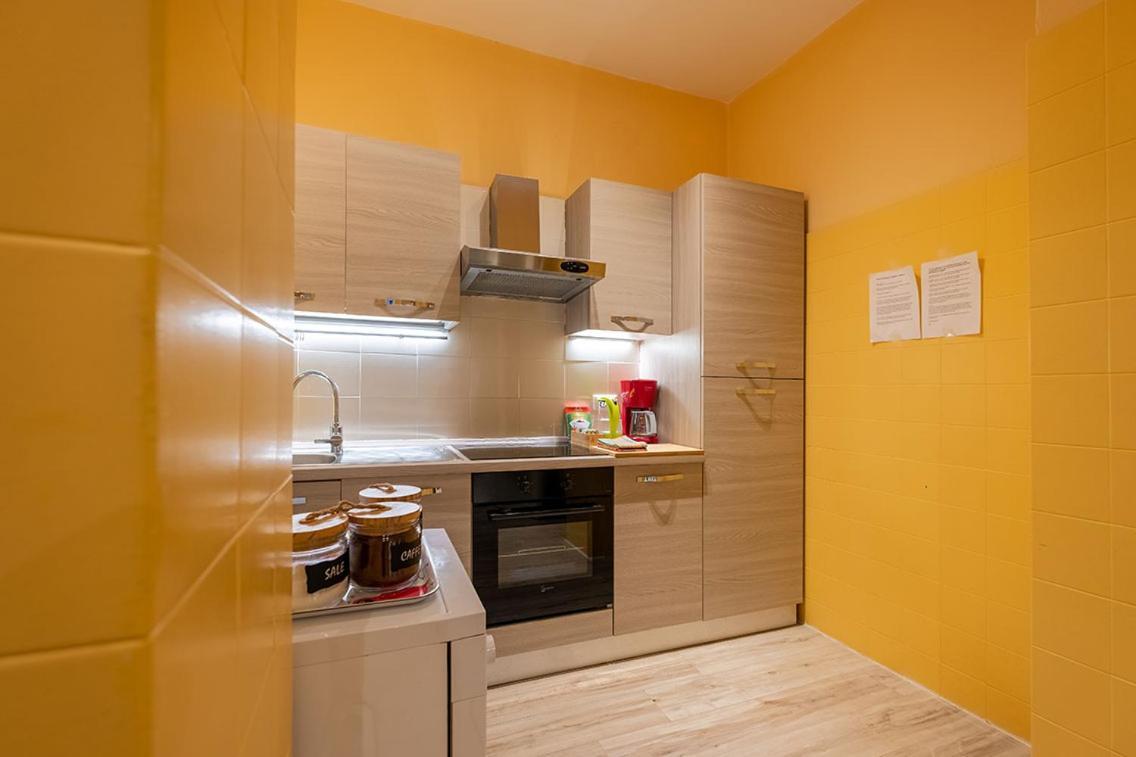 Lake View With Aircon - 5 Minutes From The Beach! 布雷佐内加尔达 外观 照片