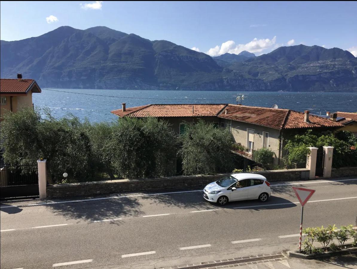 Lake View With Aircon - 5 Minutes From The Beach! 布雷佐内加尔达 外观 照片