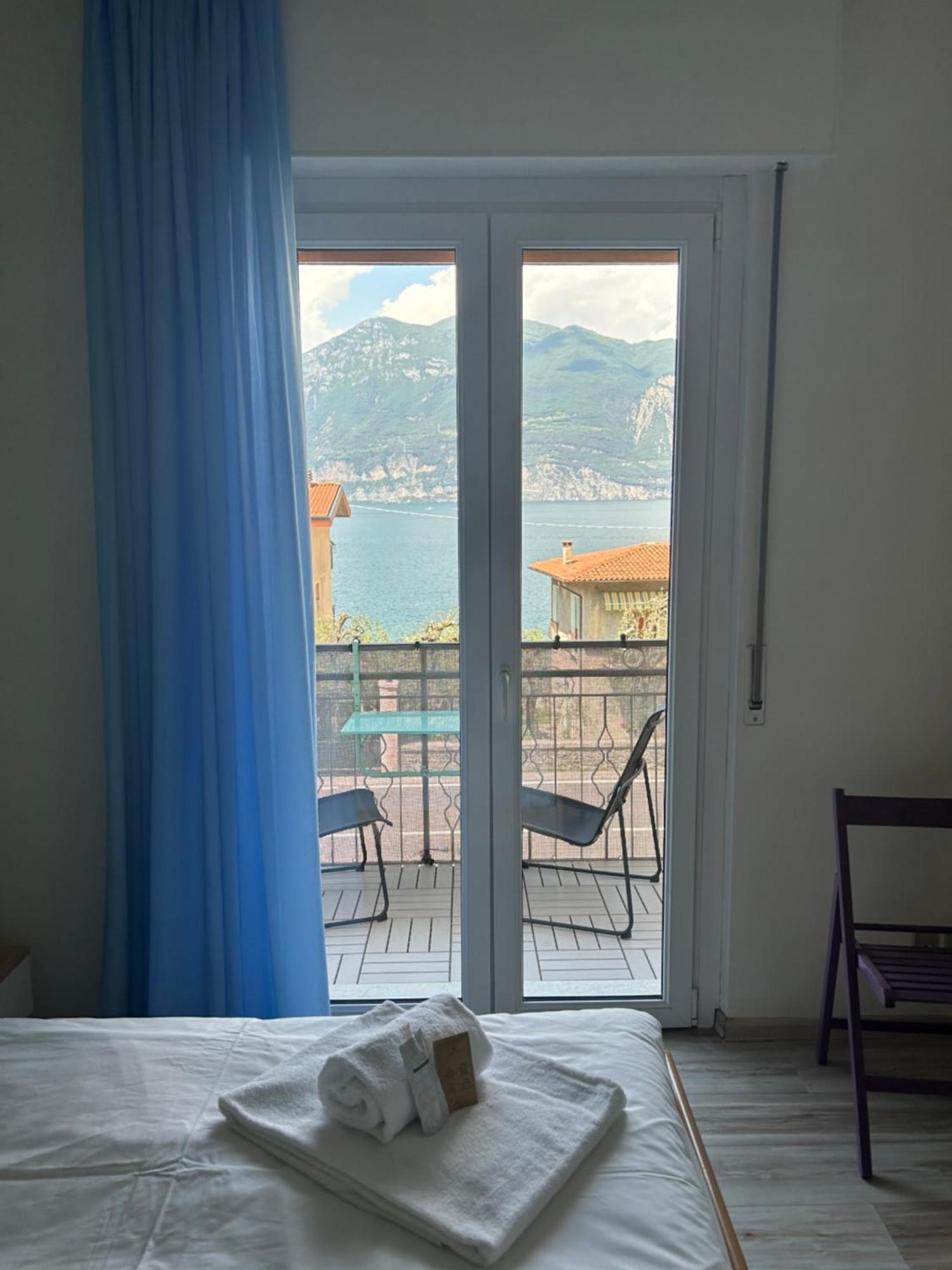 Lake View With Aircon - 5 Minutes From The Beach! 布雷佐内加尔达 外观 照片